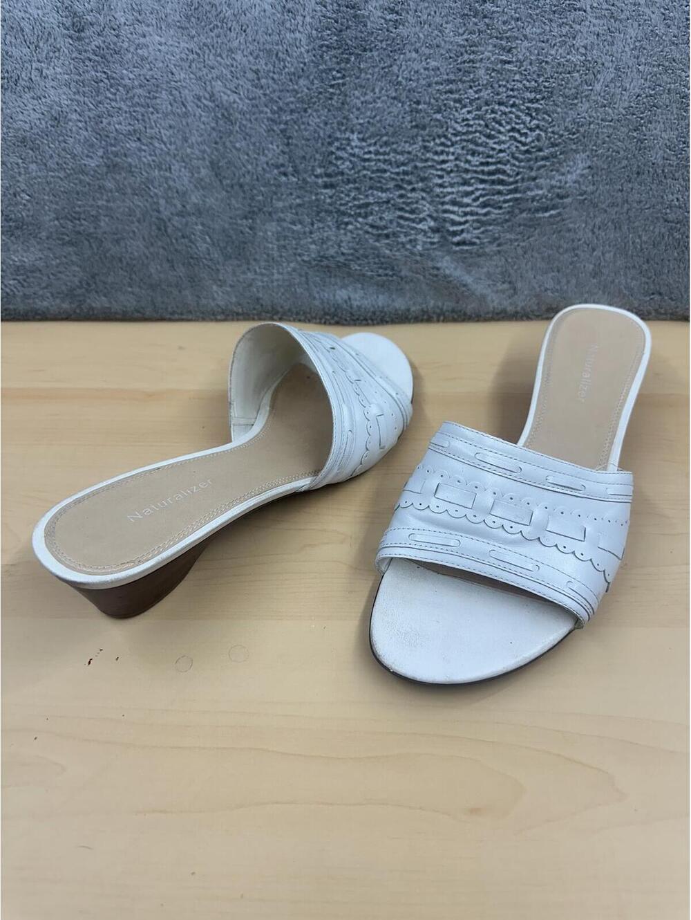 Naturalizer White Leather Slide Sandals